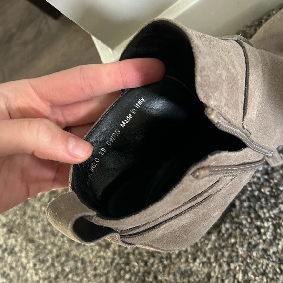 Bally Booties - Picture 2 of 4